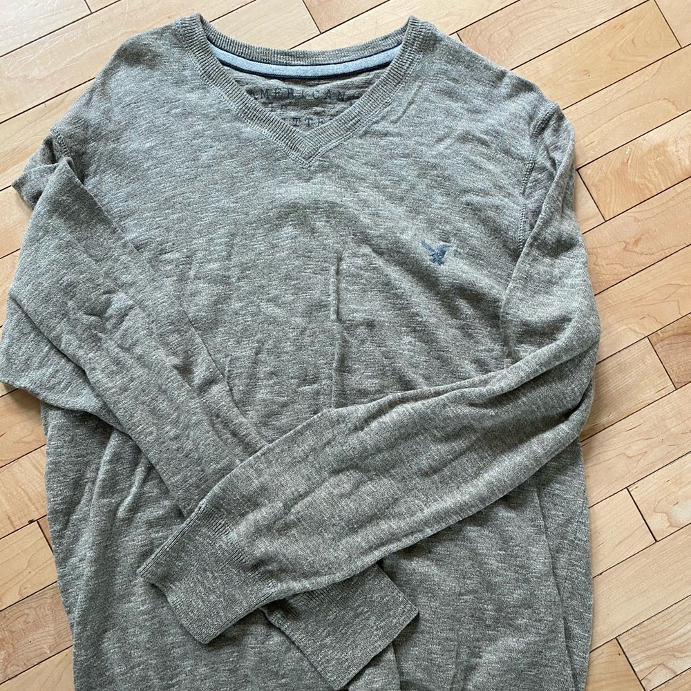 American eagle sweater